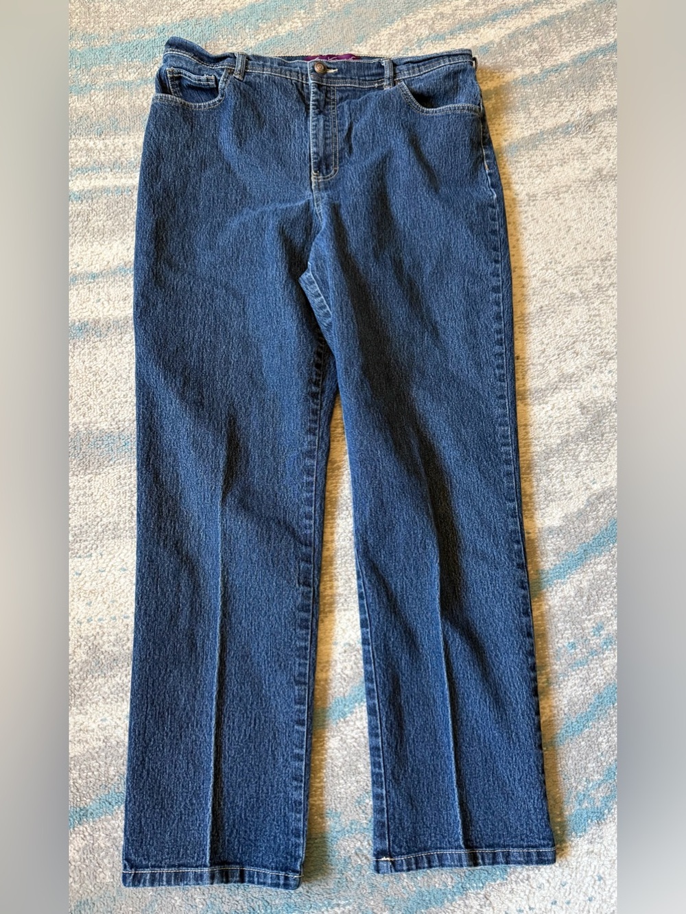 Gloria Vanderbilt Size 16 Straight-Leg Jeans in Dark Blue Denim